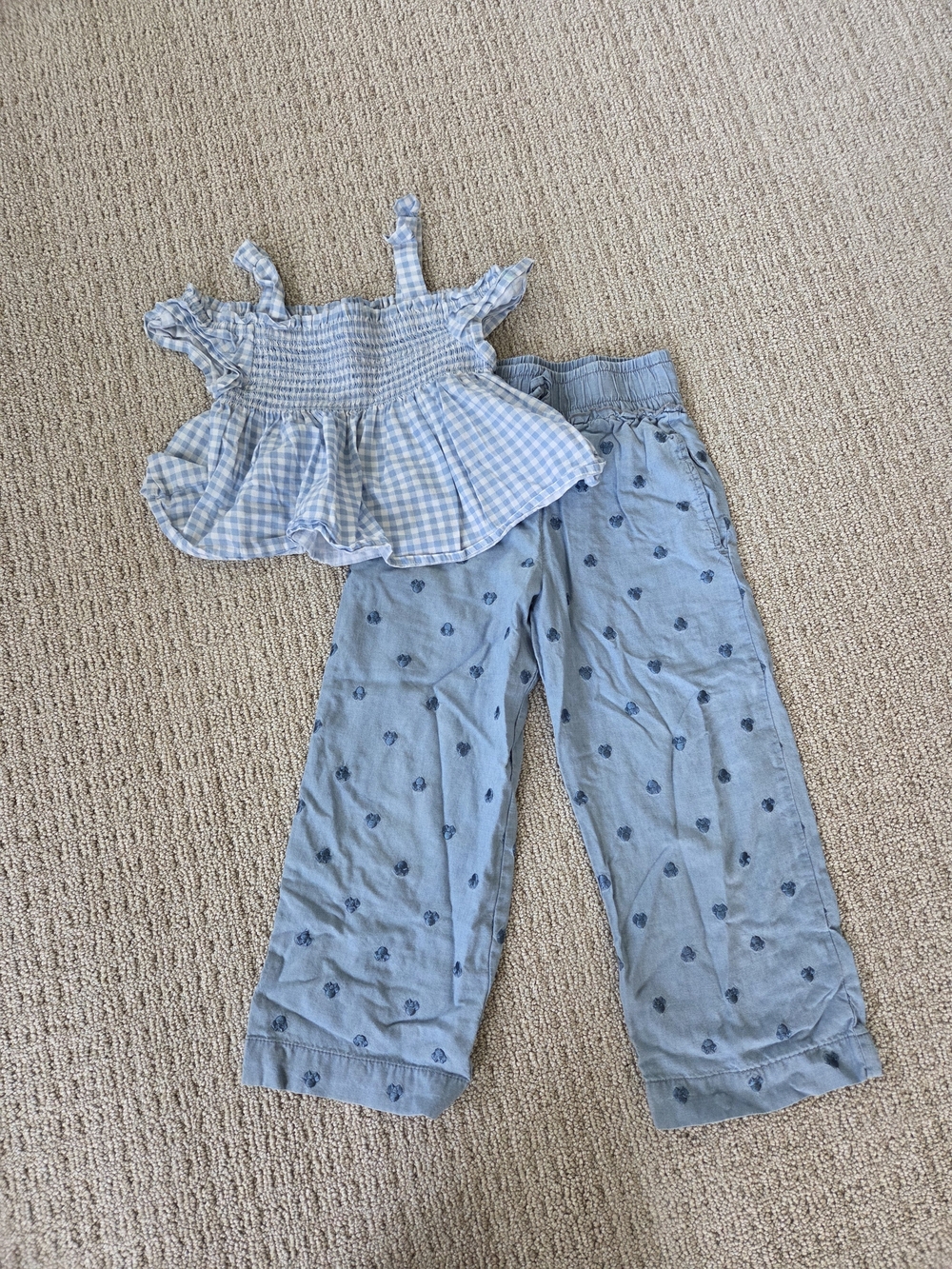 Disney Parks Girls Embroidered Pants and Tommy Bahama Top Size 5/6